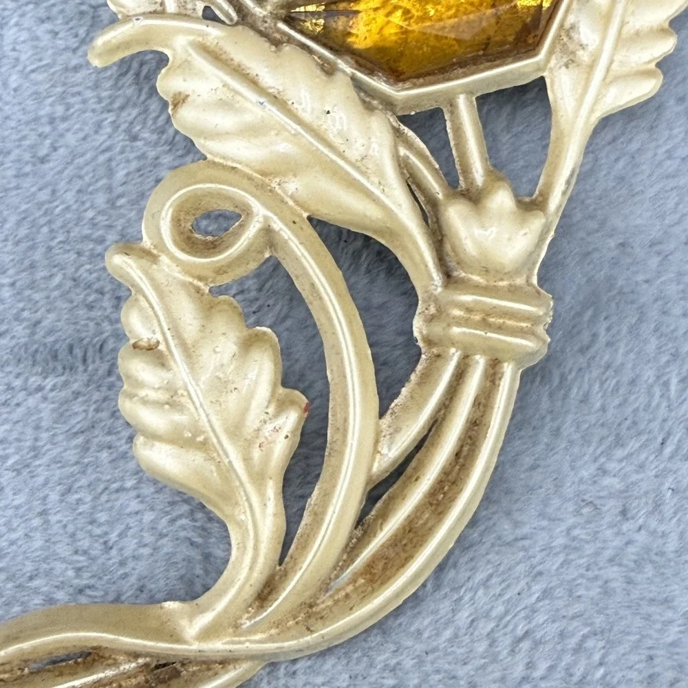 Vintage Flower Brooch Acrylic Red Yellow Early Plastic‎